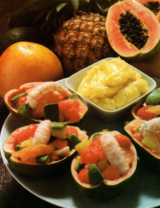 SALADA DE ABACATE E CAMARÃO