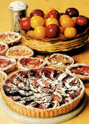 TORTA DE AMEIXAS VERMELHAS