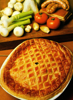 TORTA FOLHADA DE FRANGO COM BACON